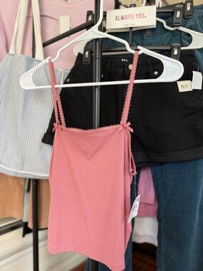 NWT American Eagle bow strap camisole / pink / medium